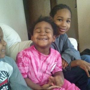 Meet your Posher, Davonate